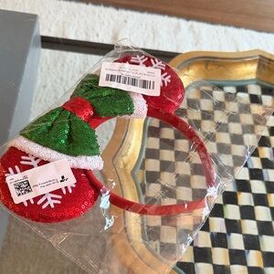 NWT Festive Red and Green Sparkle Headband